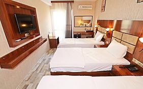 Marina Hotel